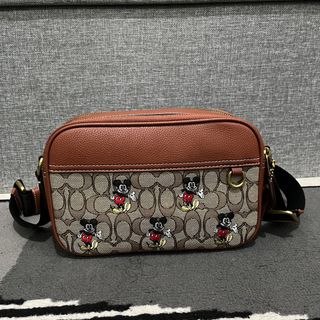 (Kategori: ) berada di . Dikirim oleh theodoraayu (ID iklan 1376840023, Gambar 1). Deskripsi: .