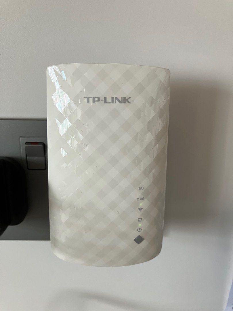 TP-Link AC750 Wi-Fi Range Extender RE200