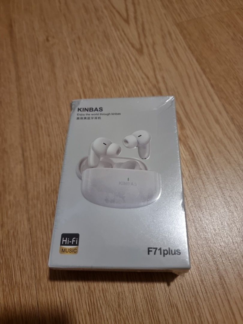 True Wireless Earbuds (Category: Earphones) located in Singapore. Submitted by littlewhale (Listing ID 1376968484, Image 1). Description: accidentally bought 2 sets, currently using 1 set and sound is pretty solid, selling off the other set. selling at cost price..