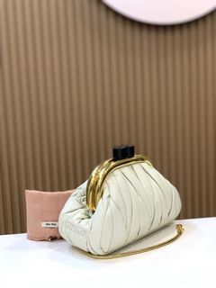 (Kategori: ) berada di . Dikirim oleh brandedboutiquez (ID iklan 1376831144, Gambar 1). Deskripsi: .