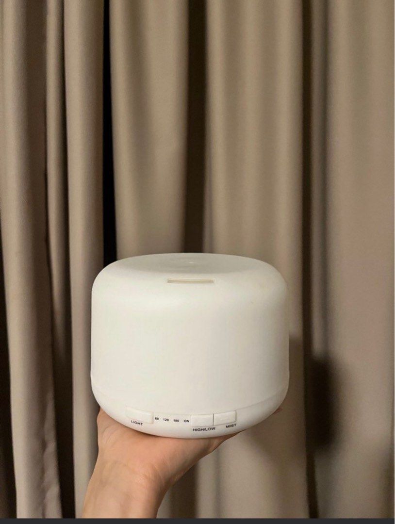 White Essential Oil Aroma Diffuser, humidifier