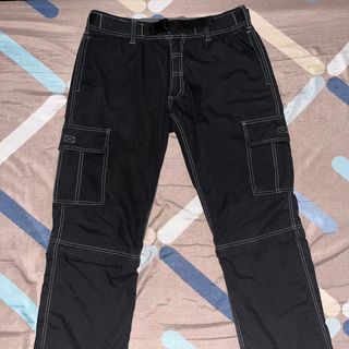 (Category: ) located in . Submitted by 2minushwan (Listing ID 1376960202, Image 1). Description: .