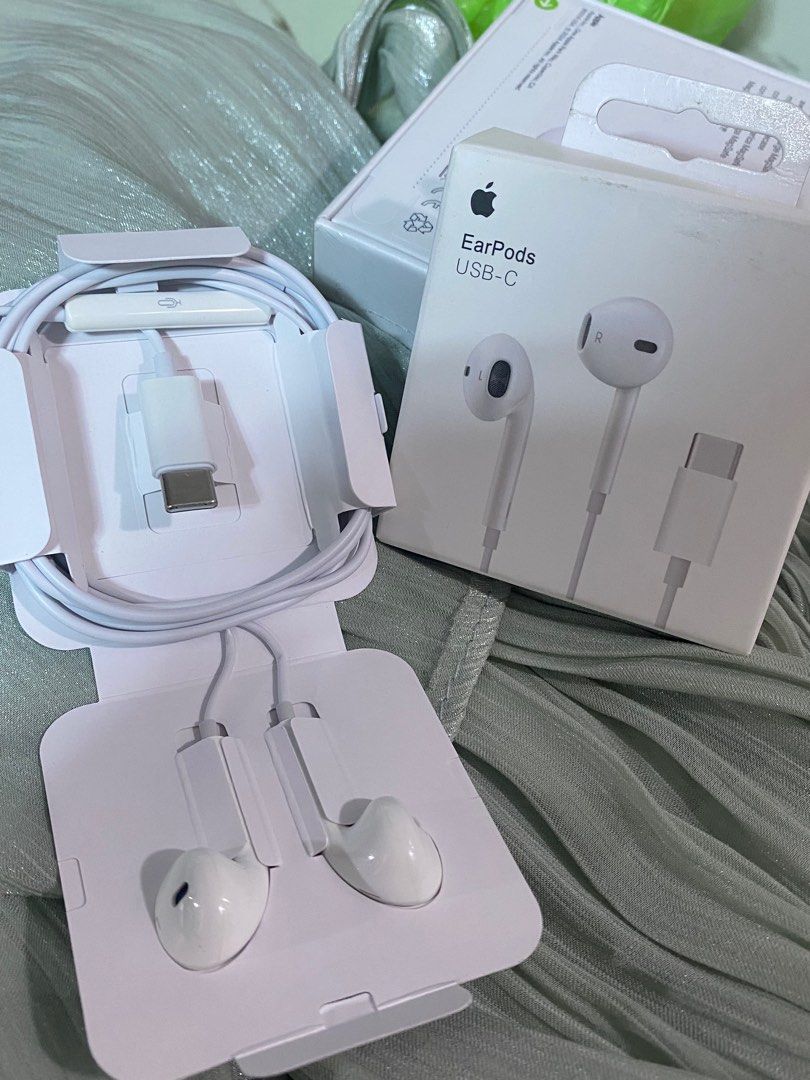 15|16 promax earpods USB-C (Category: Earphones) located in Manila. Submitted by dimple162 (Listing ID 1377137783, Image 2). Description: Need to connect .