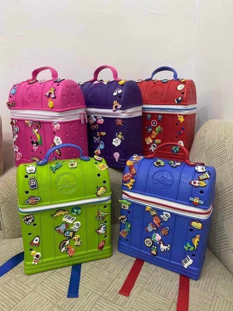 5 colors Crocs kids backpack (Category: Other Babies Going Out Needs) located in Bulacan. Submitted by stepnstyle8888 (Listing ID 1377010093, Image 2). Description: With ecobag Cod Manila Bulacan Free shipping / delivery.