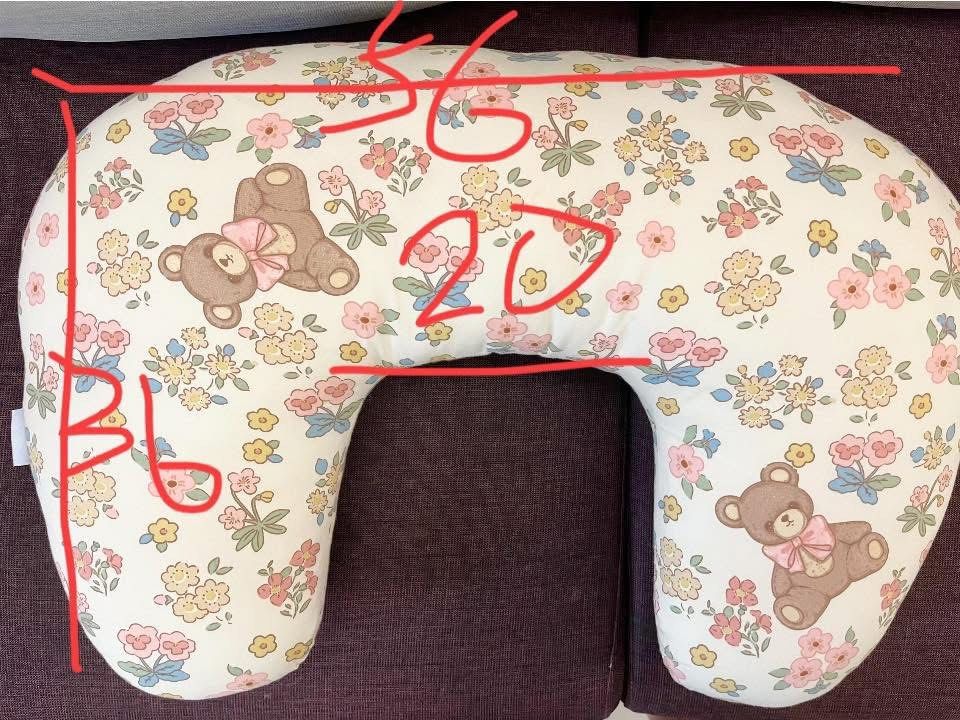 由 andiechang60819 (刊登 ID 1377093516，圖片 1) 提交，位於 新北市 (New Taipei) 的 哺乳枕 近全新 (類別：孕婦用品)，說明：🩷售 哺乳枕 150 去年12月購入 九九新幾乎沒用過 因為家裡習慣用另一個 佔空間就收起來 林口三井附近自取。