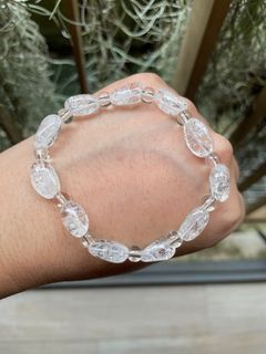 (Category: ) located in . Submitted by crystal_gem_world (Listing ID 1377052626, Image 1). Description: .