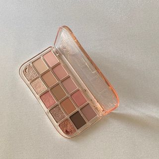 Sale! Brand New Korean FWEE 15-Color Eyeshadow Palette #more than nude64244469678977110