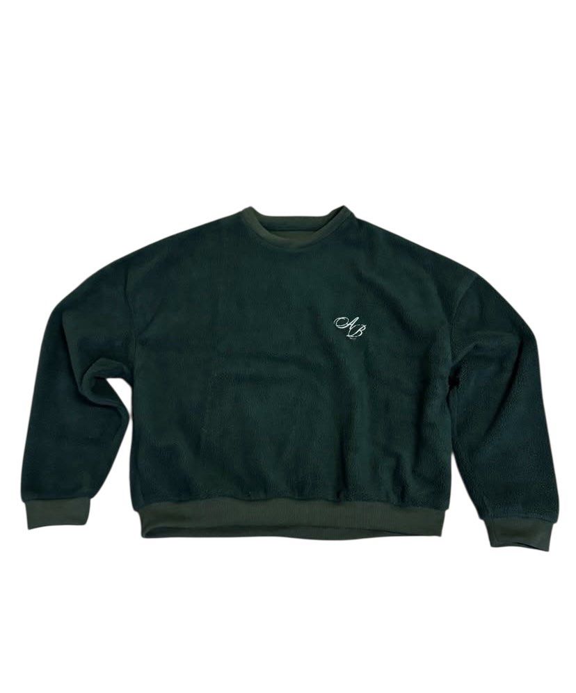 Ab clothing Oversize Sweater Forest Green (Category: Coats, Jackets and Outerwear) located in Makati City. Submitted by shopfashionarchives (Listing ID 1377167808, Image 1). Description: Used once Size Large Length - 24.5 Width - 25.5.
