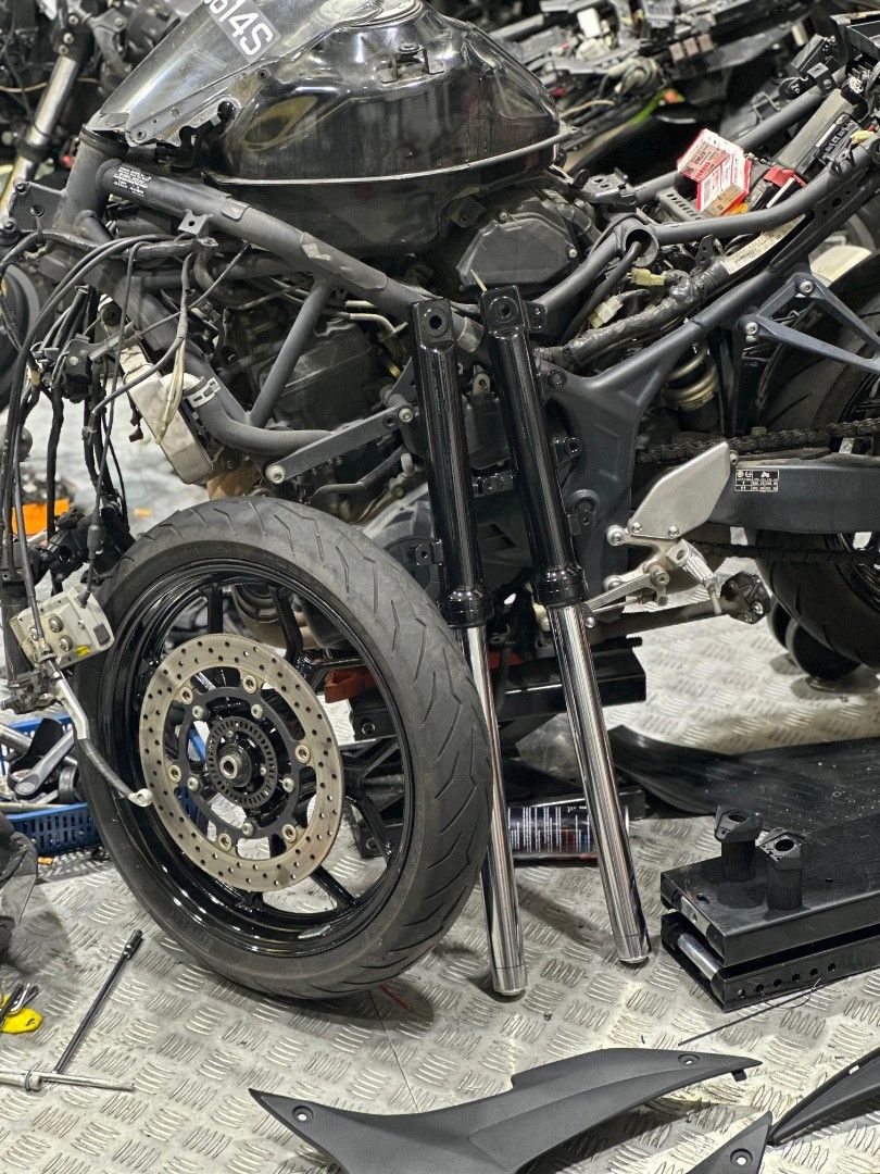 Accident claim motorcycle workshop Yamaha r3 fork servicing rim tire (Category: Motorcycle Accessories) located in Singapore. Submitted by gofixbike (Listing ID 1377182689, Image 1). Description: 🛠Motorcycle Workshop Services🛠 GoFixBike Pte Ltd 1 Bukit Batok Cres, #04-03 WCEGA PLAZA, Singapore 658064 Operating Everyday Monday to Sunday 12pm - 11pm 🚦 24/7 On-Site & Towing Services🚦 Available starting from $30!! 💵 Cash 💳 PayNow/PayLah 💰 Grab