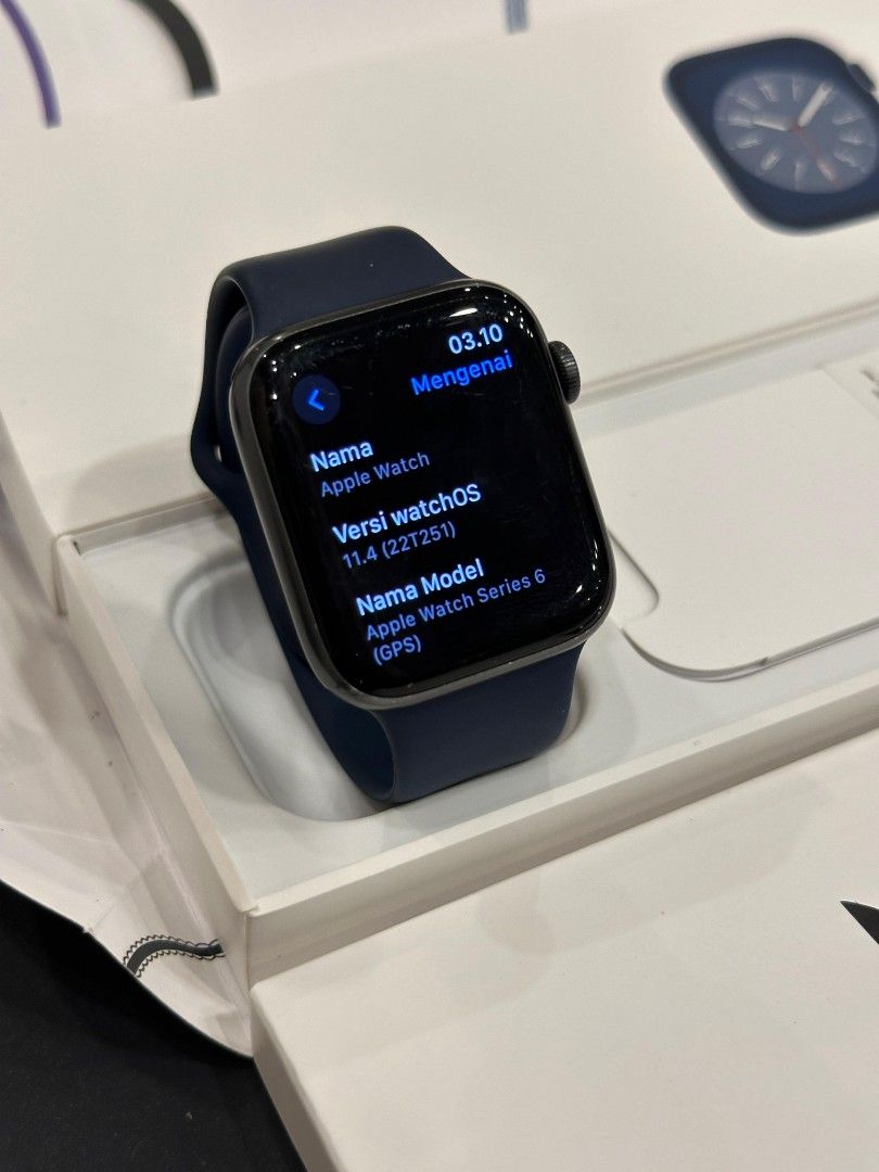 Apple Watch Series 44mm Blue Navy, Barang Mewah, Jam Tangan di