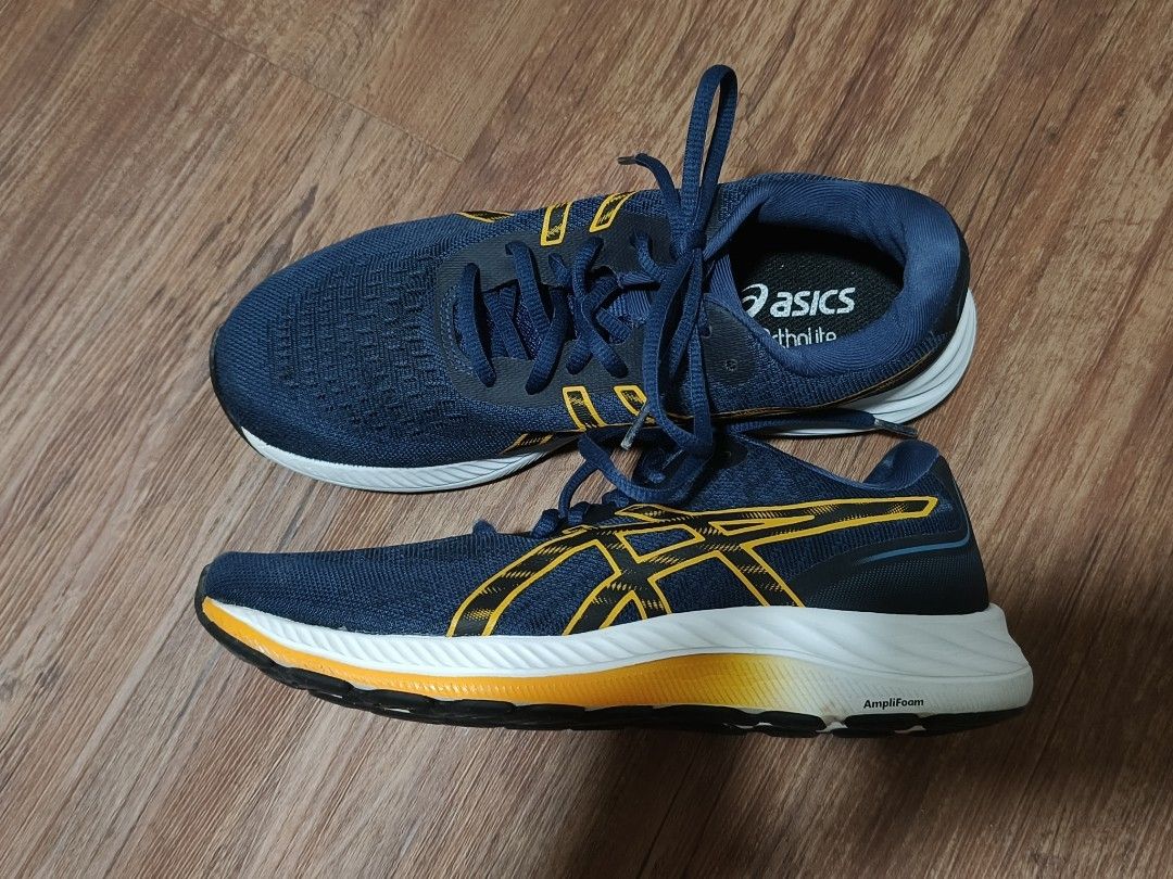 ( ✅ NEGO) Asics Running Shoes (7.5) #novablast, kayano (Category: Sneakers) located in Singapore. Submitted by garlic8 (Listing ID 1377133406, Image 2). Description: - Asics Gel-Excite 9, bought a few months ago and haven't used since - pictures are recent - Navy blue with yellow accents - US size 7.5 - Practically new, smells even better than it looks - You could run in it, jump around in it, heck you could fly with these - You gon be the flyest