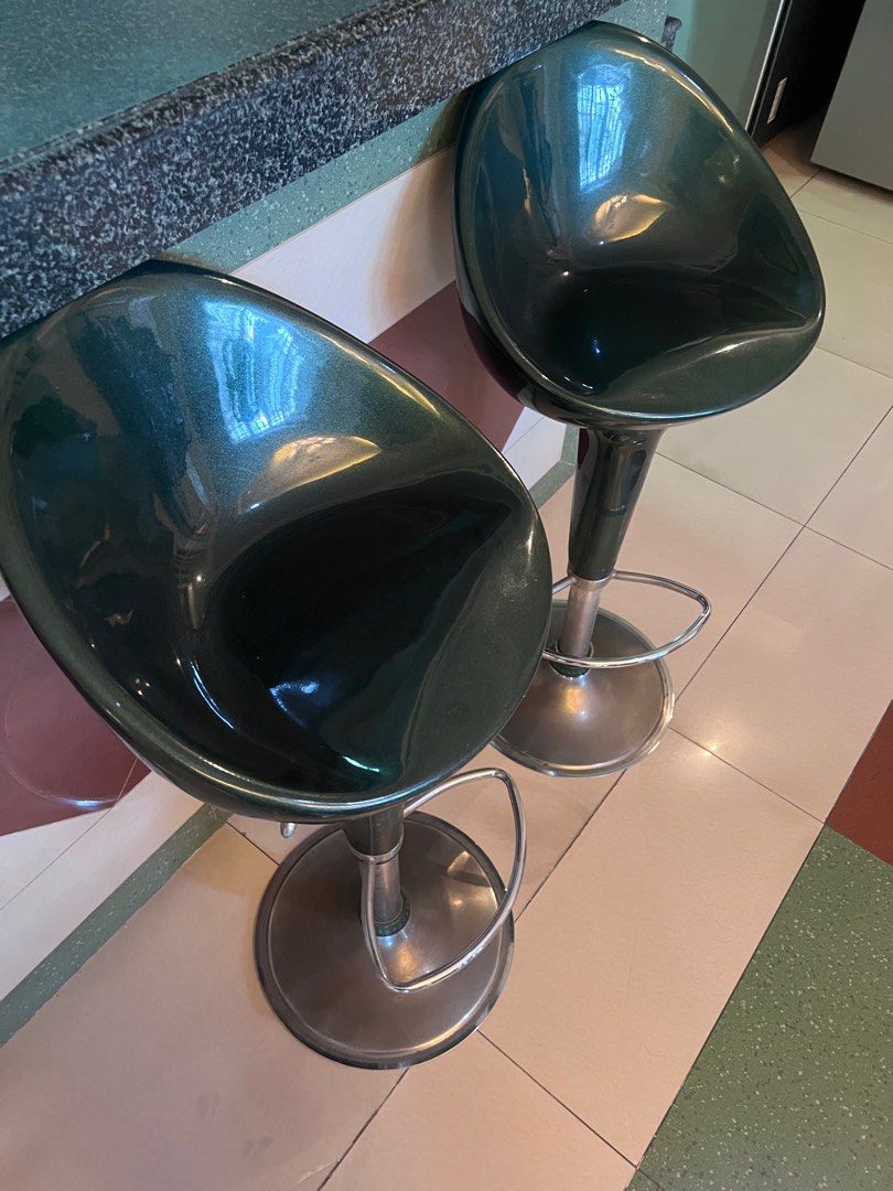 Bar stool (Category: Other Home Furniture) located in Pasig City. Submitted by declutterwithai (Listing ID 1377063208, Image 3). Description: Has scratches on the top seat (see photos) Real wood seat Manage your expectations .