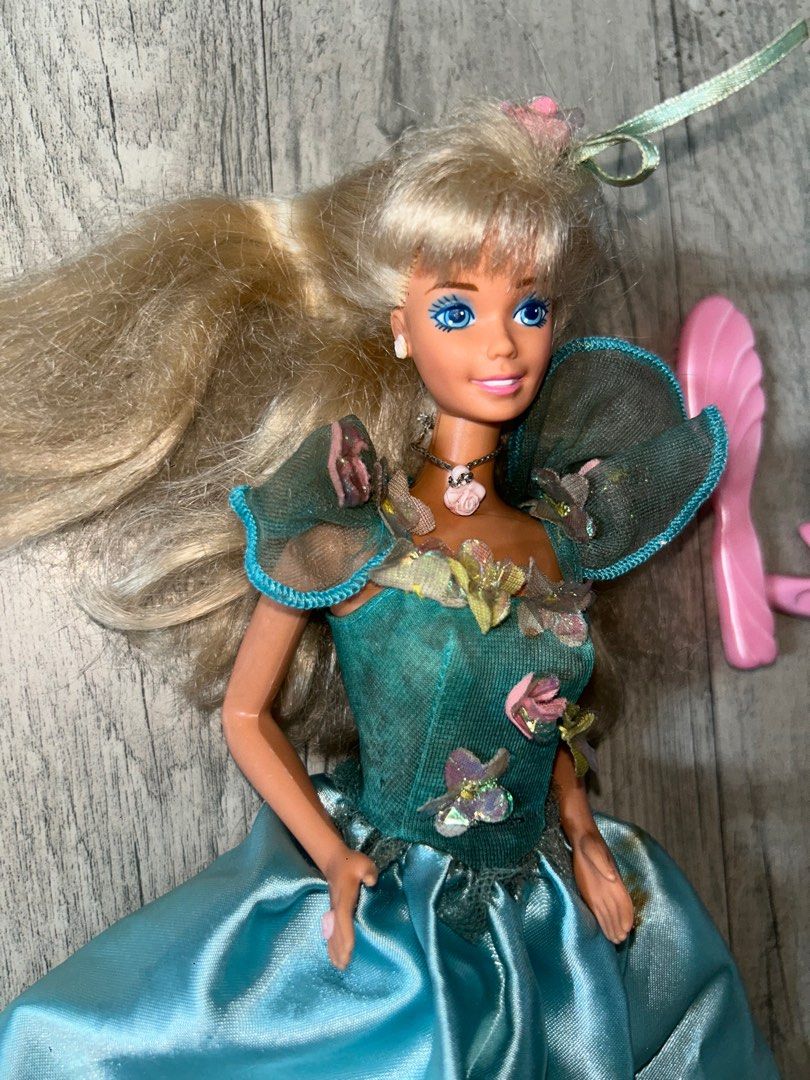 Barbie Set (Category: Kids Toys) located in Malabon City. Submitted by amees94 (Listing ID 1377153901, Image 2). Description: What you see is what you get. PM for more details. 😊.