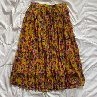 (Kategori: ) berada di . Dikirim oleh floriennewardrobe (ID iklan 1377088489, Gambar 1). Deskripsi: .