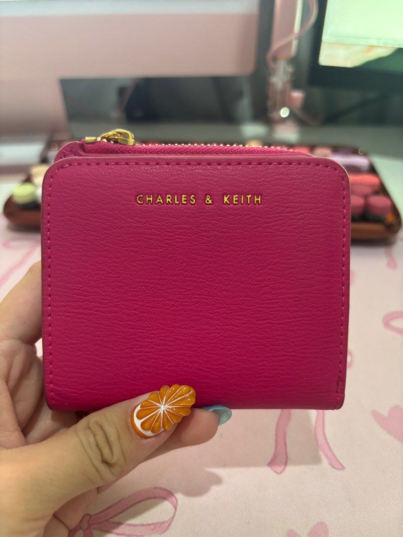 Charles & Keith Wallet (Category: Wallets & Card holders) located in Marikina City. Submitted by cessyr (Listing ID 1377156185, Image 1). Description: .