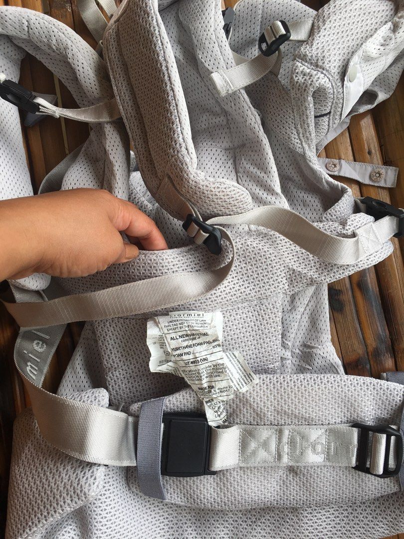 clarmiel mesh baby carrier (Category: Carriers & Slings) located in Kalilangan. Submitted by ergobabycarrier (Listing ID 1377066828, Image 3). Description: like new ready to use mesh.