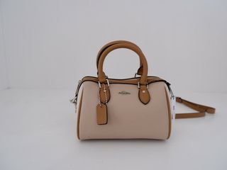 (Kategori: ) berada di . Dikirim oleh dnafie (ID iklan 1377033927, Gambar 1). Deskripsi: .