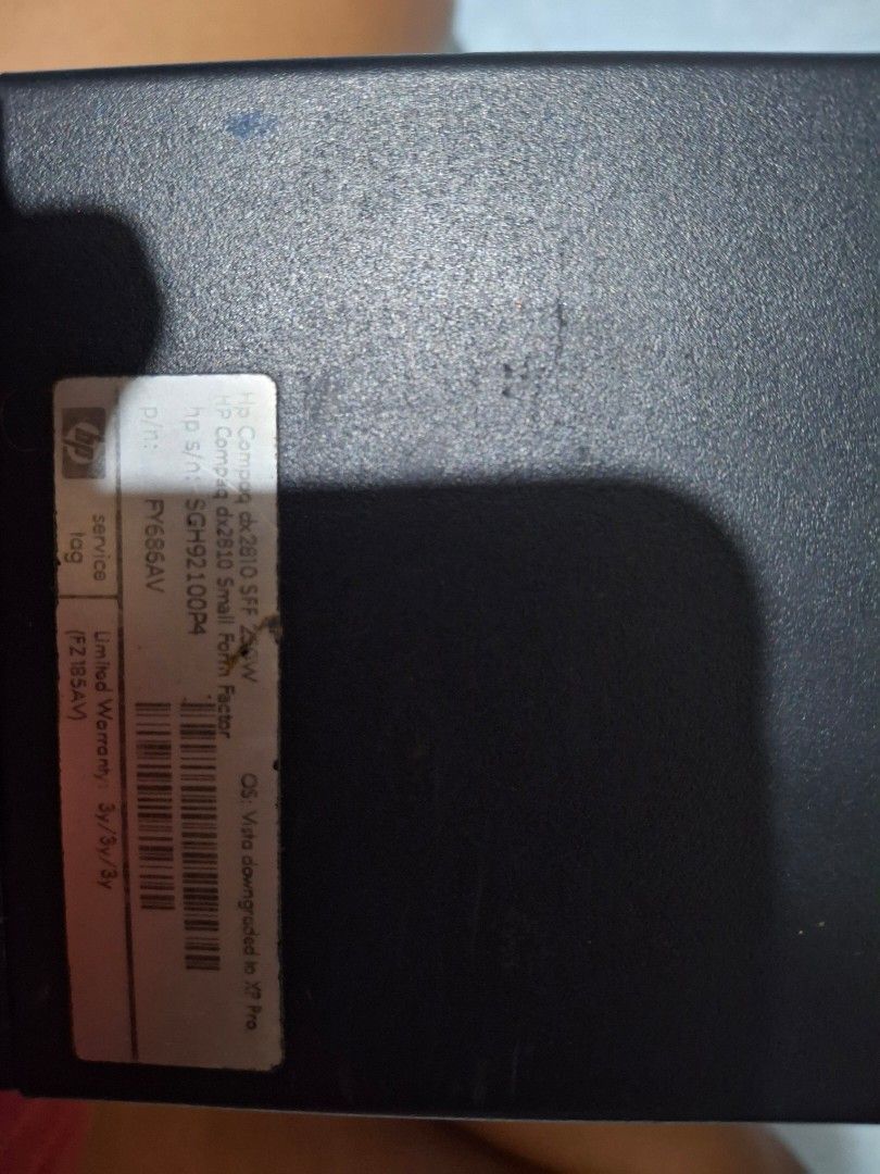 Computer Set (Category: Desktops) located in Manila. Submitted by stuckdeclutter (Listing ID 1377089290, Image 1). Description: Buy at your own risk.