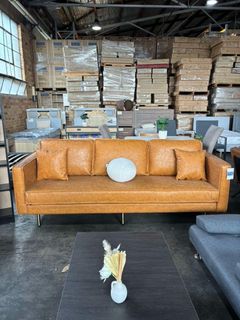 (Category: ) located in . Submitted by priceworthfurniture (Listing ID 1377022392, Image 1). Description: .