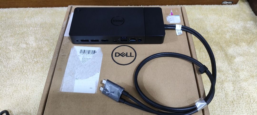 Dell Performance Dock – WD19DCS (Category: Cables & Adaptors) located in Quezon City. Submitted by outoftheboxph (Listing ID 1377161079, Image 3). Description: Dell Performance Dock Model No.: WD19DCS Condition: Brand new Location: near Luzon Avenue, Quezon City ====Specifications==== Ports & Slots 1. USB-C 3.1 Gen 2 2. USB-A 3.1 Gen 1 with PowerShare 3. DisplayPort 1.4 4. HDMI 2.0b 5. USB-C Multifunction DisplayPort 6. Dual USB-A 3.1 Gen 1 7. Gi