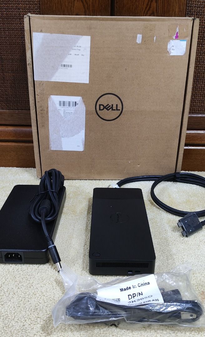 Dell Performance Dock – WD19DCS (Category: Cables & Adaptors) located in Quezon City. Submitted by outoftheboxph (Listing ID 1377161079, Image 1). Description: Dell Performance Dock Model No.: WD19DCS Condition: Brand new Location: near Luzon Avenue, Quezon City ====Specifications==== Ports & Slots 1. USB-C 3.1 Gen 2 2. USB-A 3.1 Gen 1 with PowerShare 3. DisplayPort 1.4 4. HDMI 2.0b 5. USB-C Multifunction DisplayPort 6. Dual USB-A 3.1 Gen 1 7. Gi