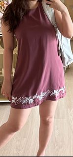 (Category: ) located in . Submitted by clutteredwardrobe (Listing ID 1377095902, Image 1). Description: .