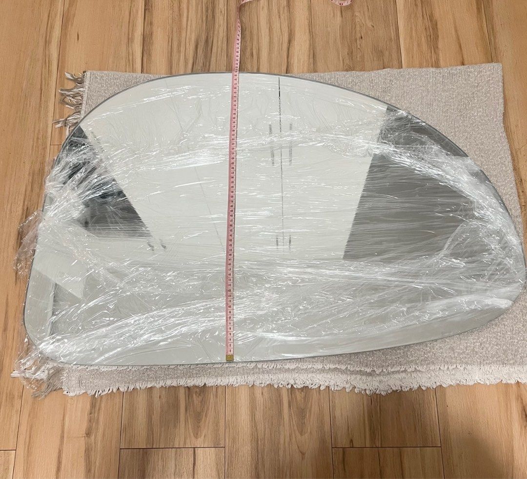 Frameless Mirror (Category: Mirrors) located in Las Pinas. Submitted by sabs28 (Listing ID 1355133238, Image 3). Description: RFS: wrong size Copper free, 6mm thick Bought here in Carousell for 1,599 Last price posted.