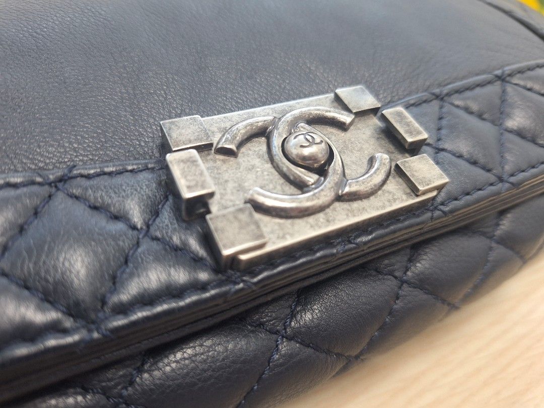Geniune Buyers only: Authentic Dark Blue Boy Chanel (Category: Bags & Wallets) located in Singapore. Submitted by mollym7 (Listing ID 1377095796, Image 2). Description: - open to nego, direct deal no hassle with middle resellers - Comes with Entrupy cert - Ruthenium hardware - Flap closure - For non-fussy Buyers who wish to own a stunning, classic Chanel Boy.