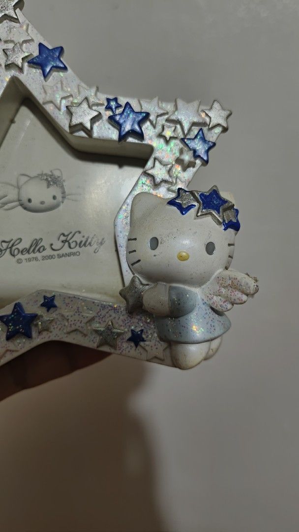 Hello kitty frame (Category: Frames & Pictures) located in Manila. Submitted by iloveaniks (Listing ID 1377150356, Image 2). Description: .