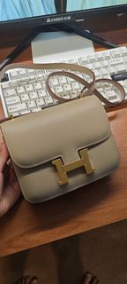 （分類：）位於 。 由 byebyebags 提交（商品編號 1377130115，圖片 1）。簡介： 。