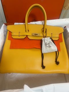 (Category: ) located in . Submitted by shoppingswithLux (Listing ID 1377113784, Image 1). Description: .