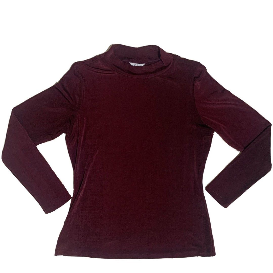 HQ Burgundy High Neck Top (Category: Longsleeves) located in Malabon City. Submitted by onesionceloved (Listing ID 1377097298, Image 1). Description: Stretchy! Best fits L-XL .