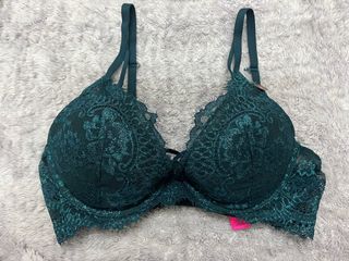(Category: ) located in . Submitted by loveqs (Listing ID 1377080670, Image 1). Description: .