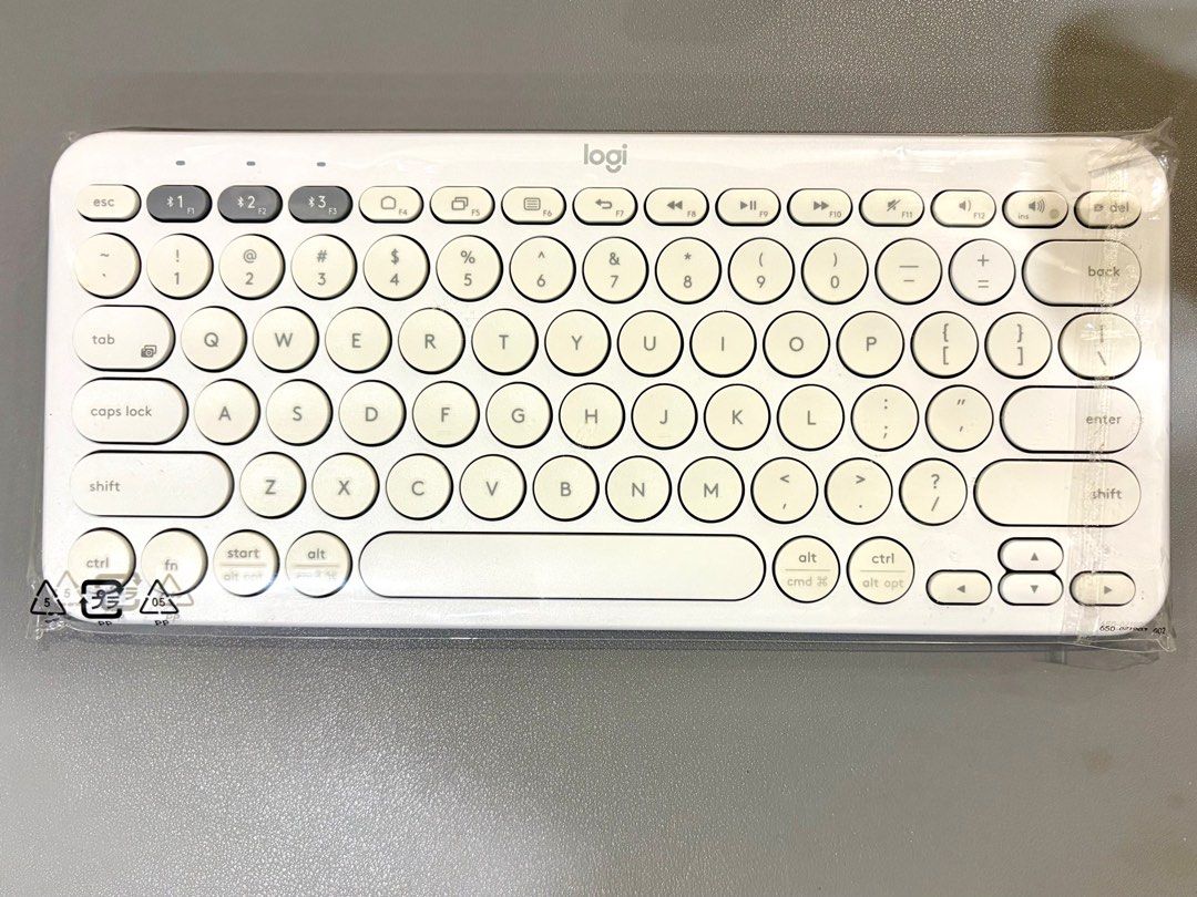 Logitech Multi-Device Wireless Keyboard K380 (Category: Computer Keyboard) located in Quezon City. Submitted by bashasbox (Listing ID 1377132331, Image 2). Description: Model : Logitech Multi-Device Wireless Keyboard K380 Color : White Condition : Like New (used only once), with box and plastic.