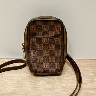 (Category: ) located in . Submitted by aston.sg (Listing ID 1377095784, Image 1). Description: .