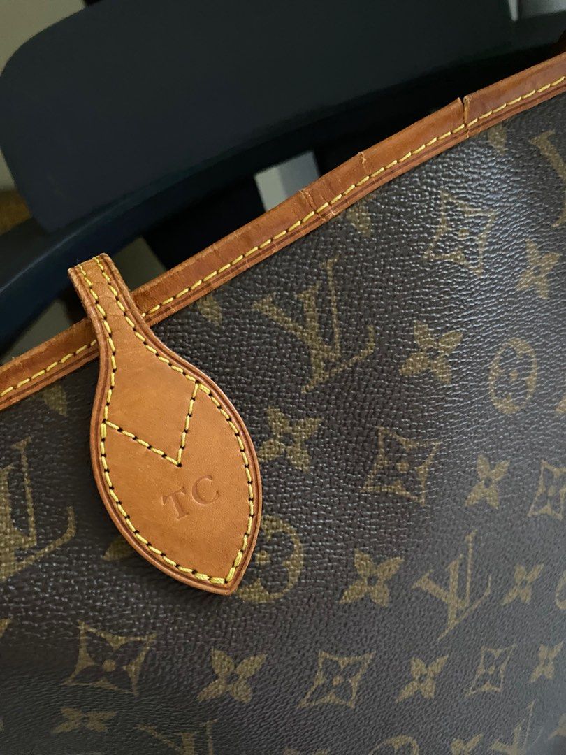 Louis Vuitton Neverfull GM with monogram “TC” (Category: Luxury Bags & Wallets) located in Makati City. Submitted by fudgychewygooey (Listing ID 1377068338, Image 2). Description: This neverfull was hardly used by my mom. It has her initials “TC” but it can also stand for “take care” 😁. Guaranteed authentic. This was bought in LV’s store in TST Hong Kong around 2010 or 2011, so it does not come with a pouch..