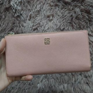 (Category: ) located in . Submitted by topbrandcollections (Listing ID 1377113584, Image 1). Description: .