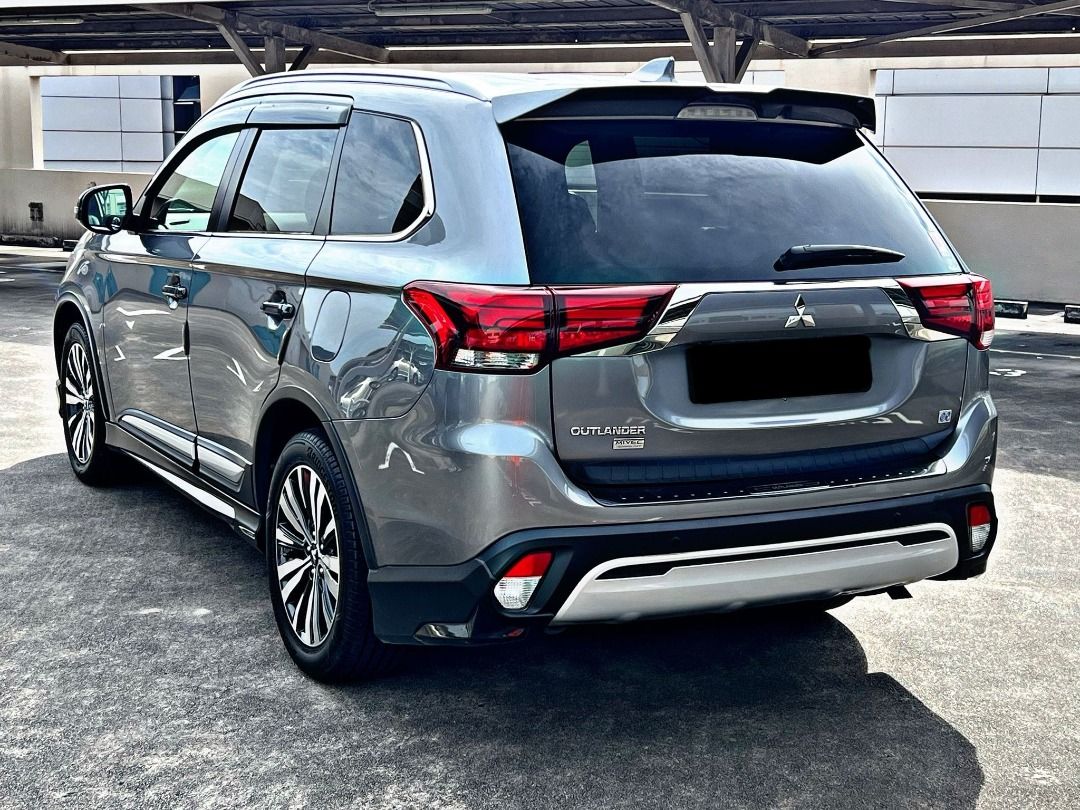 Mitsubishi Outlander 2.0 CVT Style 7-Seater (A) (Category: Used Cars) located in Singapore. Submitted by al_automotive (Listing ID 1377108723, Image 2). Description: Montly $1308 💵 And full loan available. 7-seaters model!✨Powerful 2.0L 4 cylinder 16 valve MIVEC engine. Producing 148bhp and 190nm of torque. INVECS III CVT (a) transmission. Fuel consumption 15.1 km/l.. 📌LED headlight. Leather seat. Keyless entry and start/stop. Multi function st