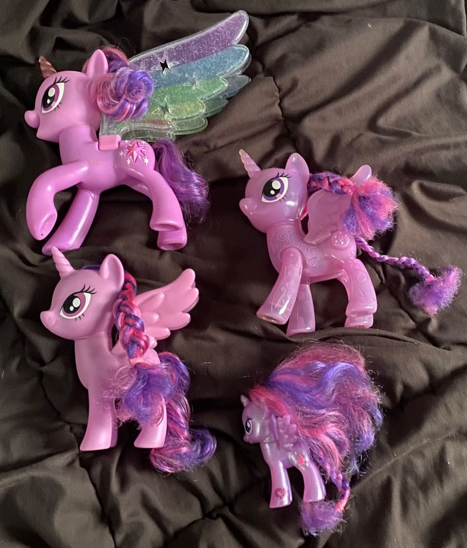 SALE My Little Pony Twilight, Toys Collectibles, Mainan di Carousell