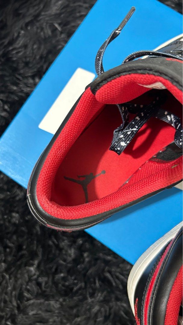 Nike Air Jordan 1 low - White Toe (Pre-loved) (Category: Sneakers) located in Pasig City. Submitted by jeinxkim (Listing ID 1377016391, Image 3). Description: 💯 Authentic ✅ Good as new 🛍️ Bought in Jordan Manila, BGC RFS: Rarely use/ Decluttering ❌ No Box.
