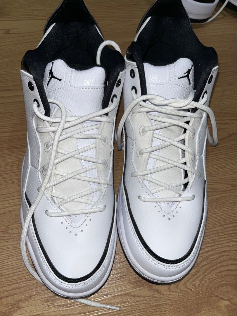 Sepatu Courtside Nike Nike Shoes Air Jordan Courtside 23 White Black New)  Uk 40,5 No