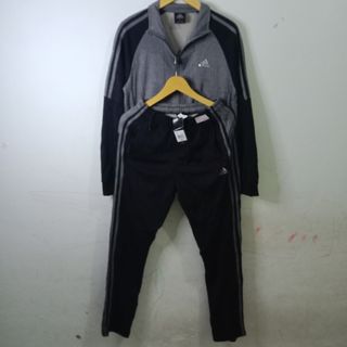 (Kategori: ) berada di . Dikirim oleh noeh_store (ID iklan 1377101535, Gambar 1). Deskripsi: .