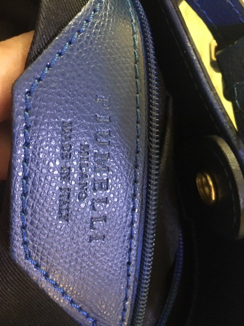 piumelli two way bag (Category: Luxury Bags & Wallets) located in Mexico. Submitted by needtoletgo87 (Listing ID 1377128369, Image 2). Description: .