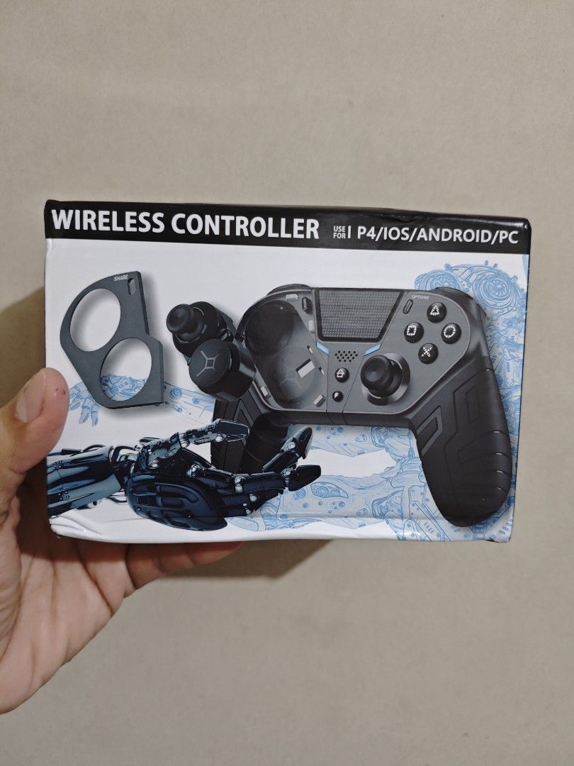 Q300 bluetooth controller (Category: Controllers) located in Quezon City. Submitted by unboxingtito (Listing ID 1377075257, Image 1). Description: Brand new and sealed..