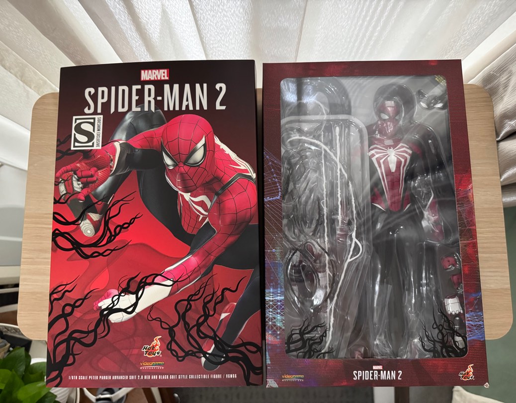 Figurine Hot Toys Spider-Man 2 Peter Parker Advanced Suit 2.0 - 1/6 Scale - Neuf