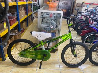 (Category: ) located in . Submitted by minbicycle (Listing ID 1377049236, Image 1). Description: .