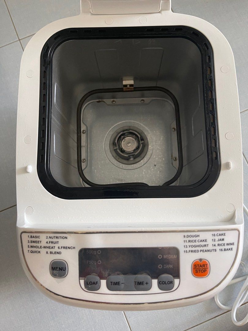 Roman Bread maker (Category: Breadmakers) located in Singapore. Submitted by pandapanda4272 (Listing ID 1377051811, Image 2). Description: .