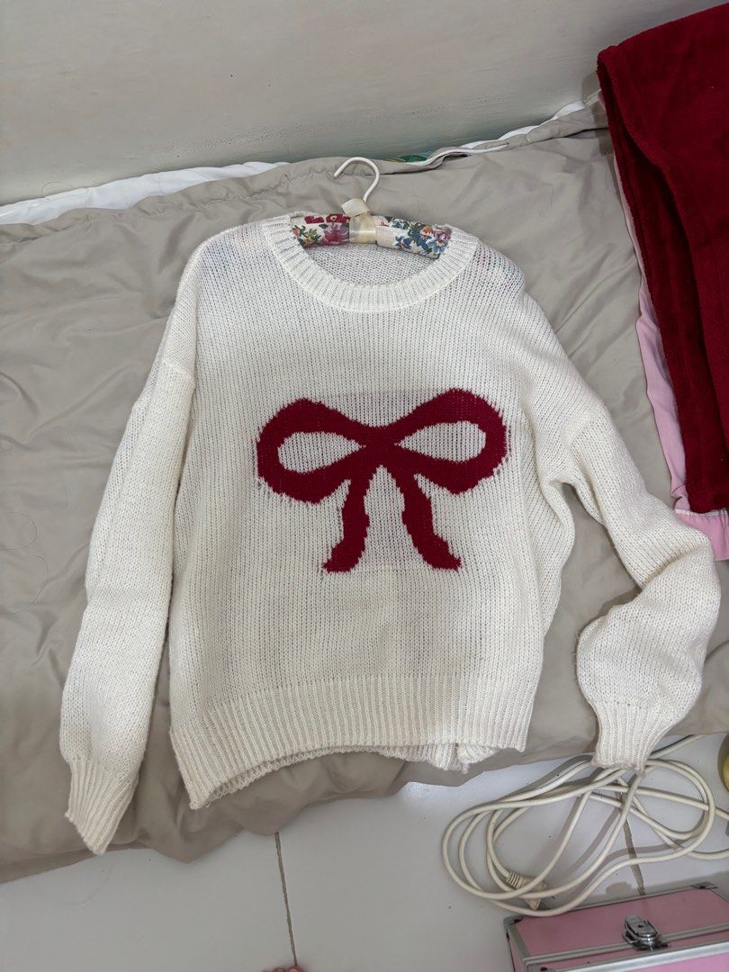 shein kawaii red bow longsleeve (Category: Longsleeves) located in Quezon City. Submitted by blueeeming (Listing ID 1377079025, Image 1). Description: .