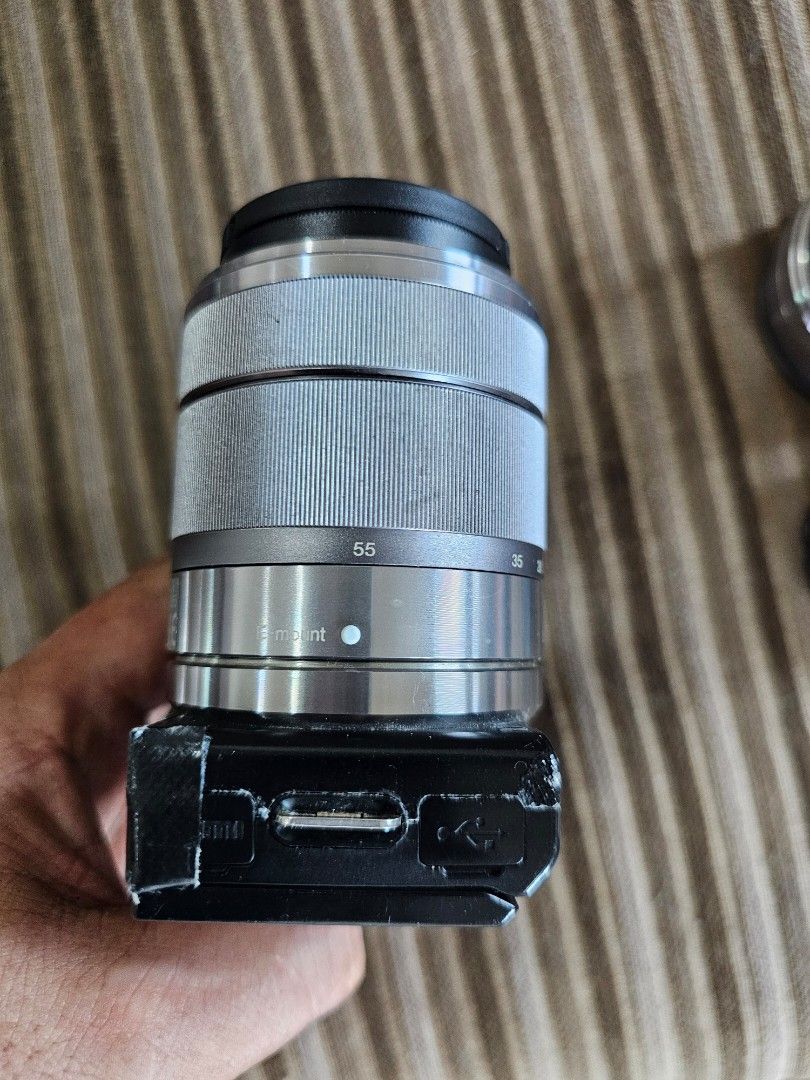 Sony Alpha Nex-5/w 18-55mm (Category: Cameras) located in Tagbilaran City. Submitted by lugarpogi (Listing ID 1377034925, Image 2). Description: Sony Alpha Nex-5 16.1 mega pixel with lens 18-55mm silver stainless lens Japanese Version mga pindutan..