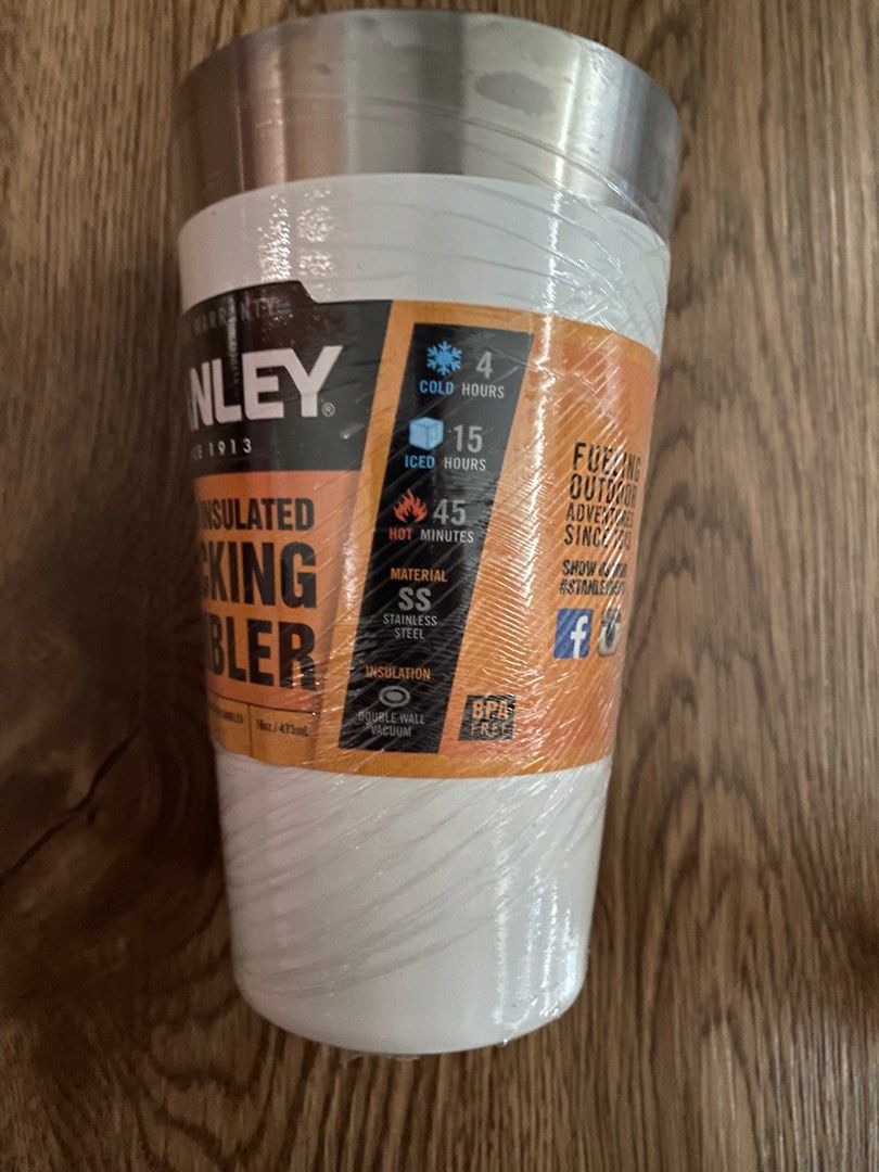 Stanley Vacuum Insulated Stacking Tumbler 473ml (Category: Water Bottles & Tumblers) located in Singapore. Submitted by bentley_kok (Listing ID 1377181229, Image 2). Description: Self collect at S821312.